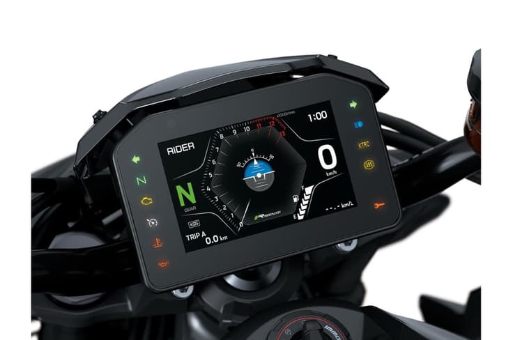 The bike’s electronics package is comprehensive, centred around a new 5-inch colour TFT display Kawasaki Z1100 TFT dash